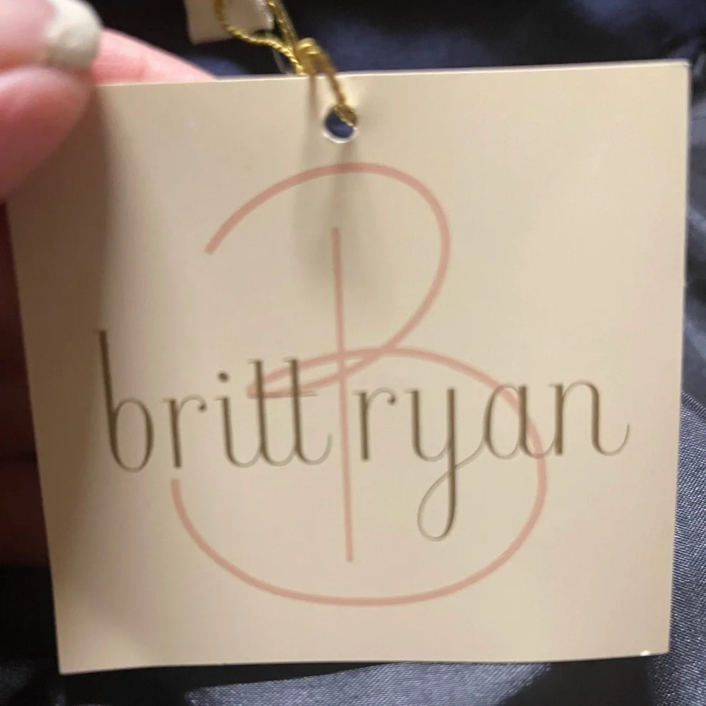 Britt Ryan nwt side